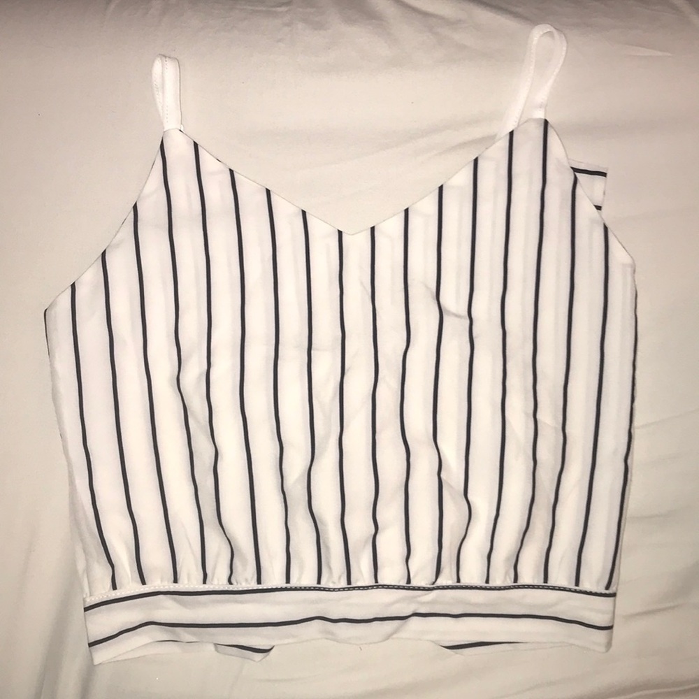 Cropped blouse